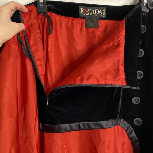 Vintage Escada Women’s Midi Skirt, Sz 40,‎ Black Velvet, Germany 80’s - Picture 8 of 9